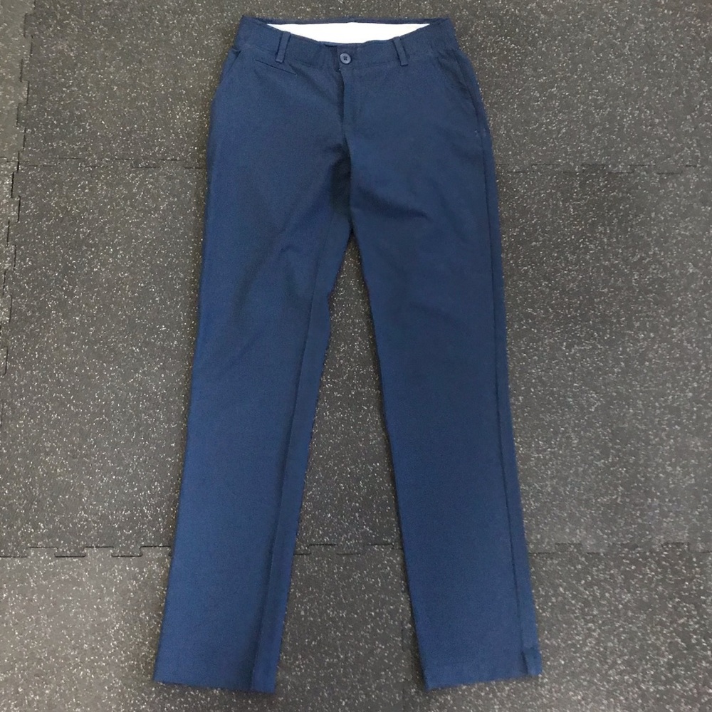 Under Armour fitted women’s golf pants Size 0